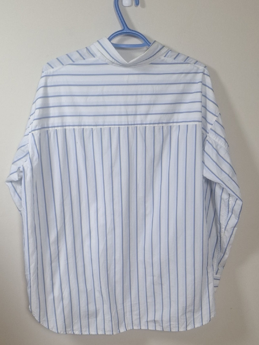 Aritzia Wilfred Free Over Sized Striped Relaxed Shirt Size S - Picture 5 of 6